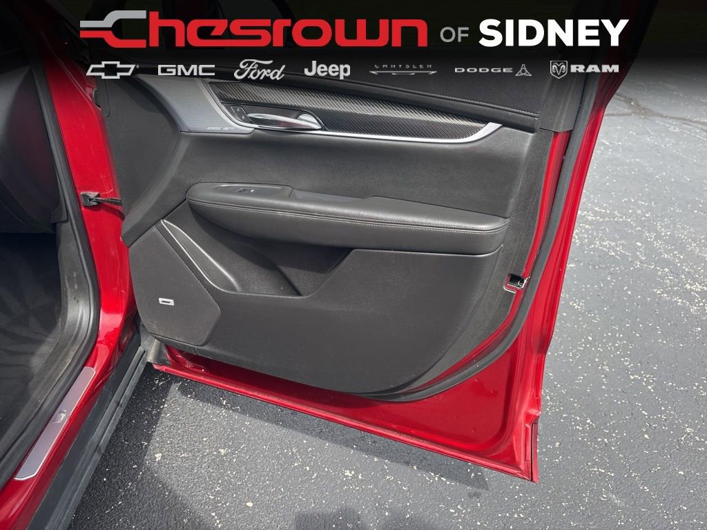 Used 2023 Cadillac XT6 Sport w/ Technology Package image 36