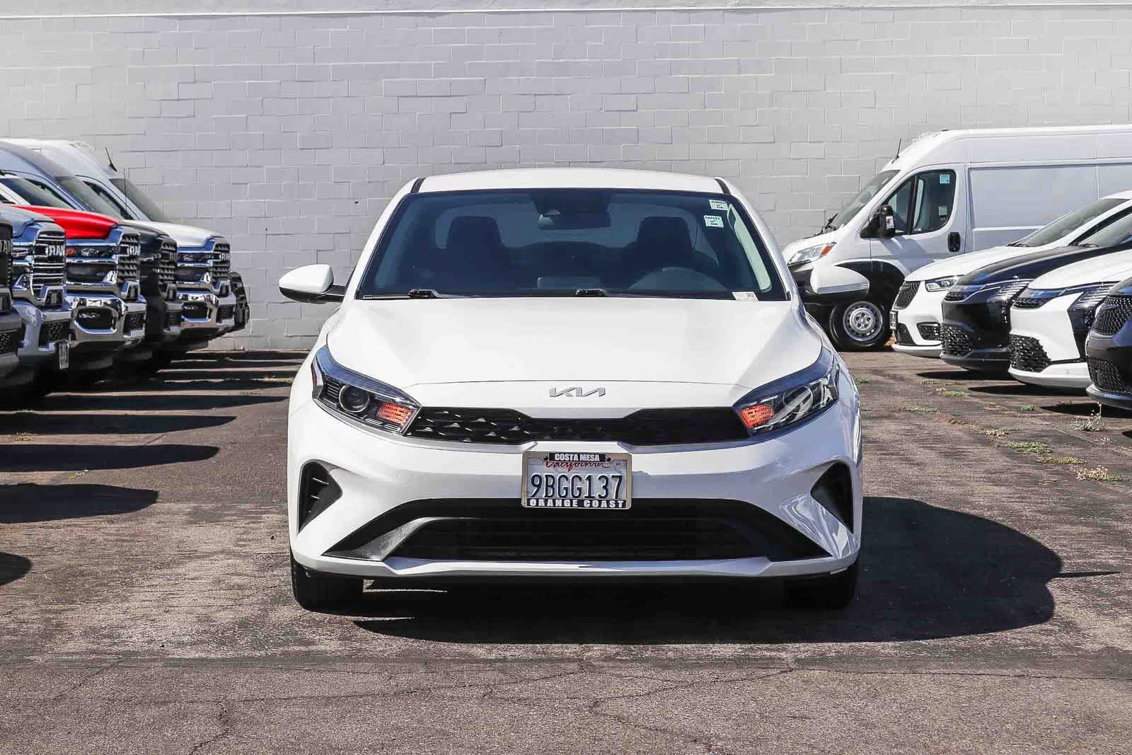 Used 2022 Kia Forte Sedan FWD image 2
