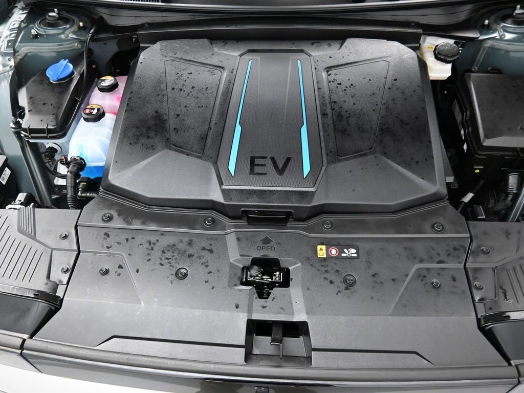 Used 2024 Hyundai Ioniq 5 Limited image 7