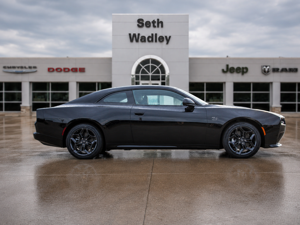 New 2025 Dodge Charger Daytona R/T w/ Quick Order Package 25M R/T AWD/4WD image 9