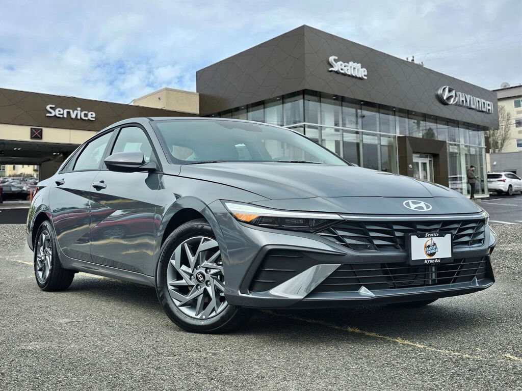 New 2025 Hyundai Elantra Blue