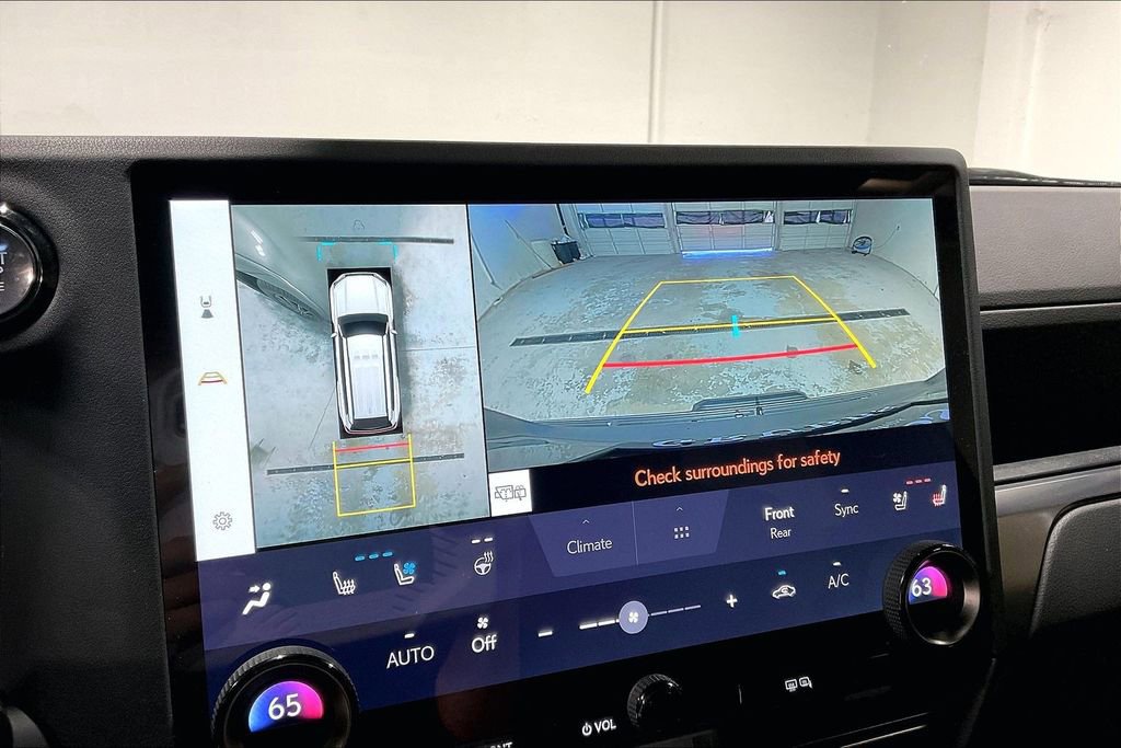 Used 2024 Lexus GX 550 w/ Accessory Package (Z1) image 30