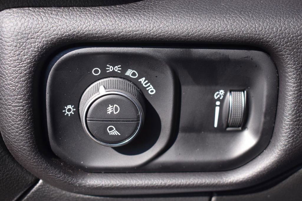 Used 2025 RAM 2500 Big Horn AWD/4WD image 26