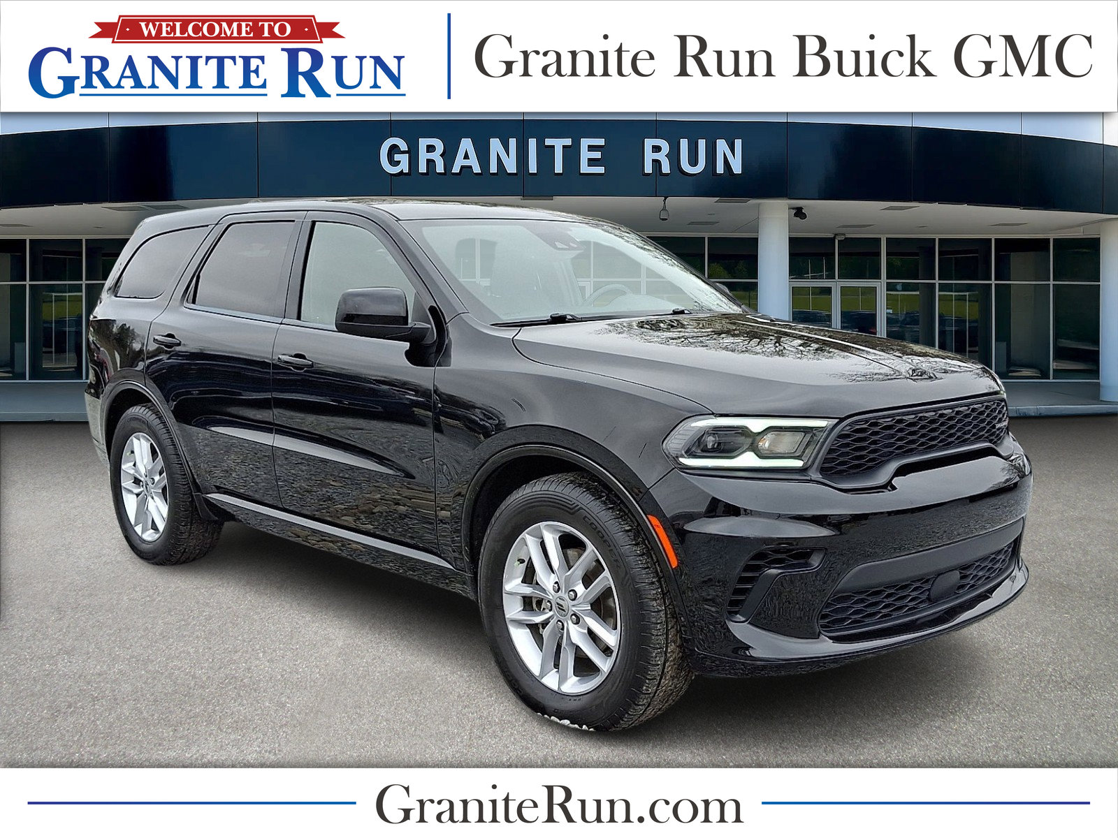 Used 2023 Dodge Durango GT image 1