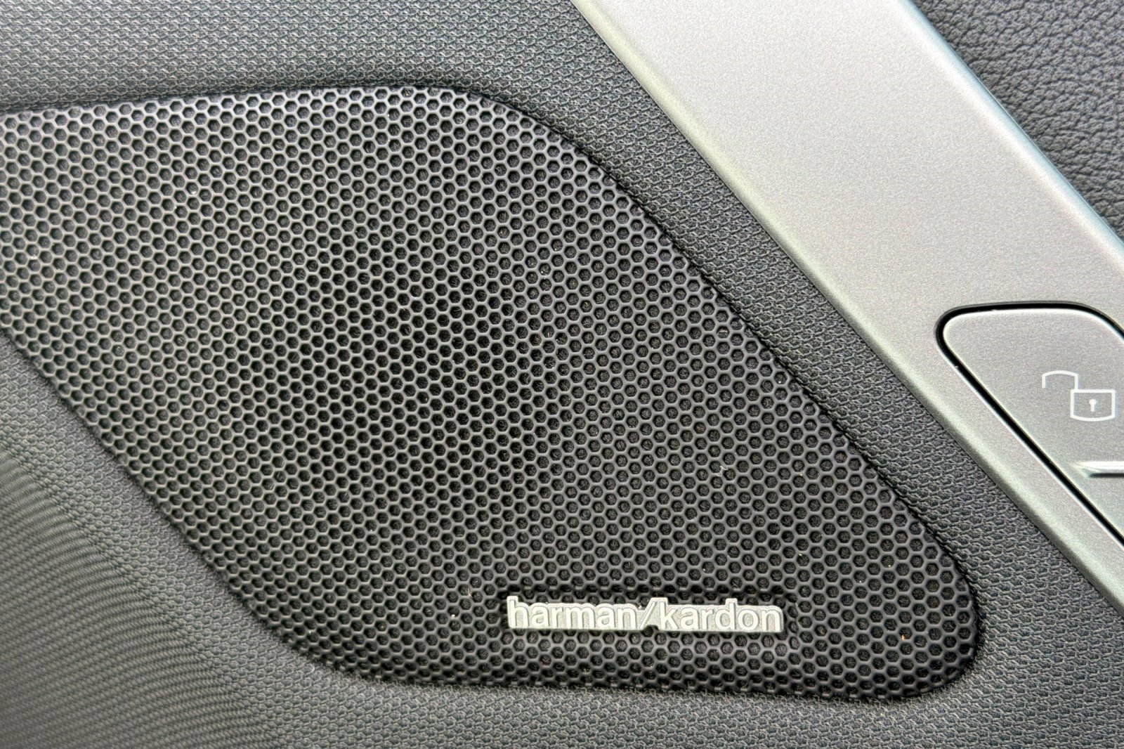 Used 2026 BMW iX xDrive45 w/ M Sport Package image 22