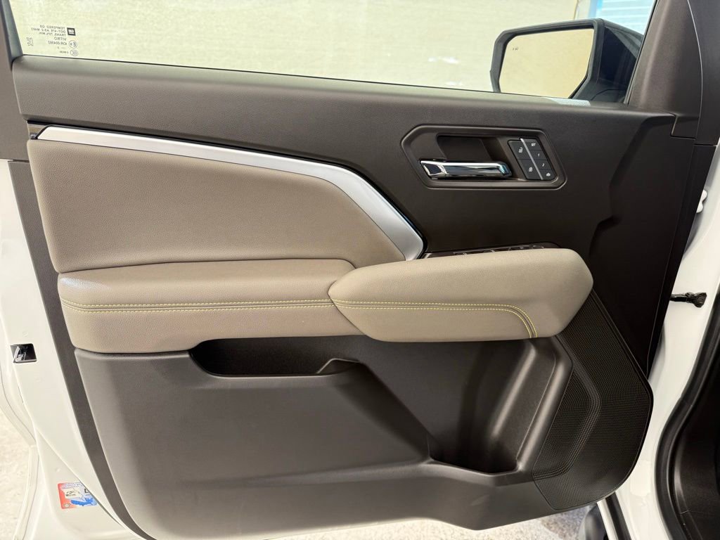 Used 2024 Chevrolet Colorado ZR2 w/ ZR2 Convenience Package III image 24