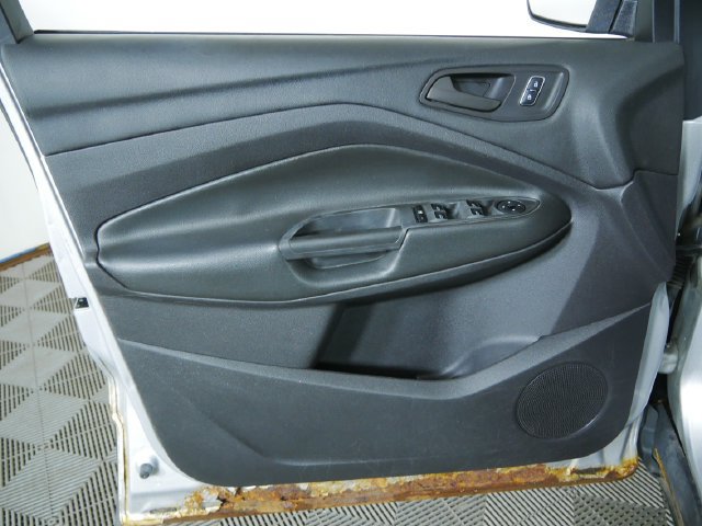 Used 2014 Ford Escape S FWD image 19