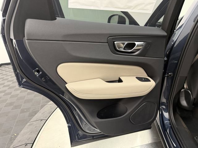New 2026 Volvo XC60 B5 Plus w/ Protection Package Premier image 24
