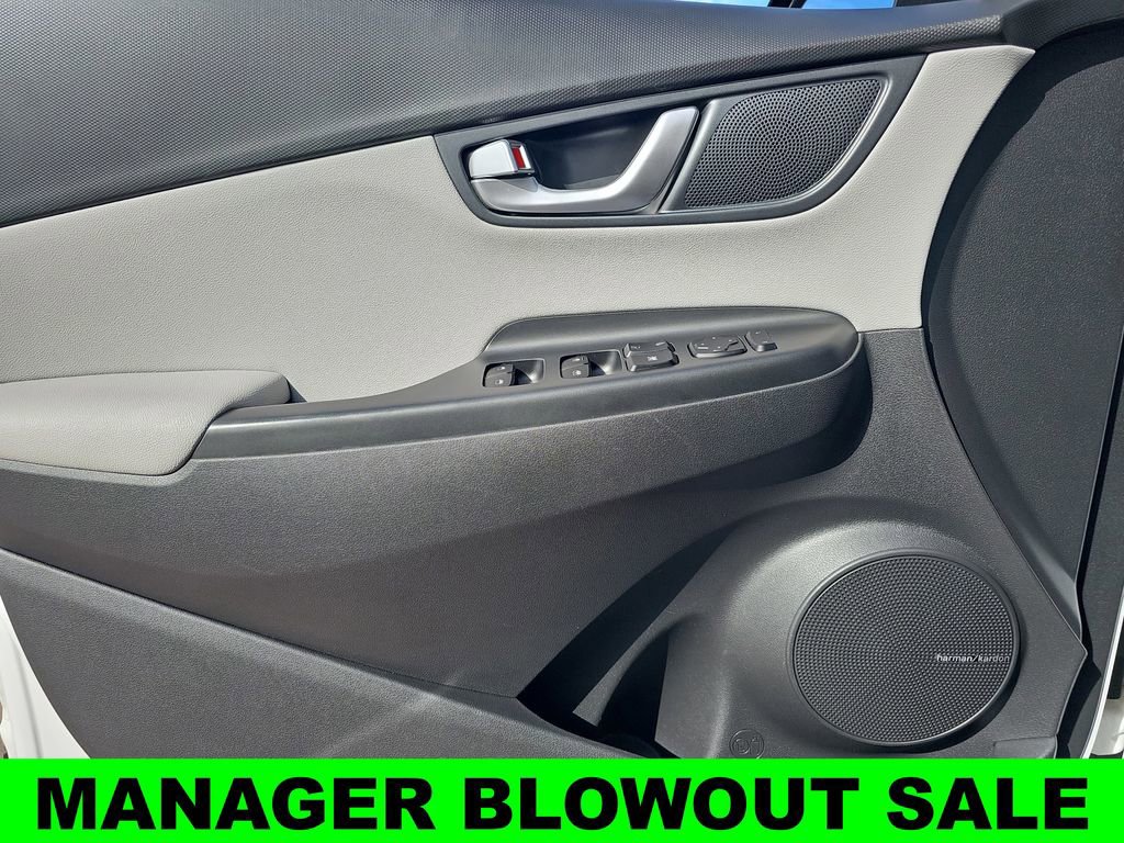 Used 2022 Hyundai Kona Limited image 27