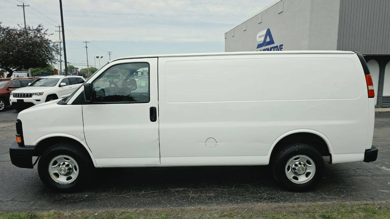 Used 2014 Chevrolet Express 2500 RWD image 4