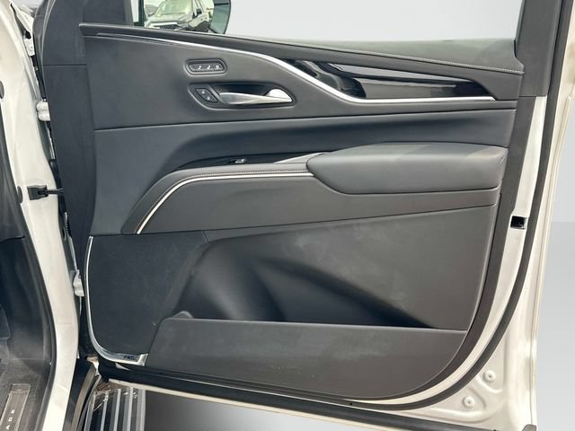 Certified 2024 Cadillac Escalade ESV Sport w/ LPO, ONYX Package AWD/4WD image 23
