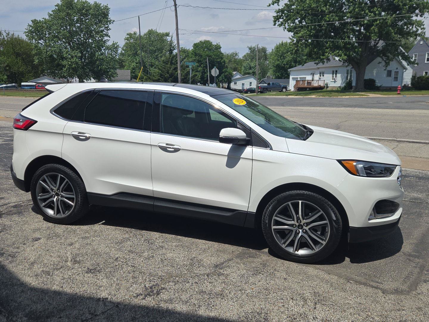Used 2024 Ford Edge Titanium w/ Equipment Group 301A AWD/4WD image 12