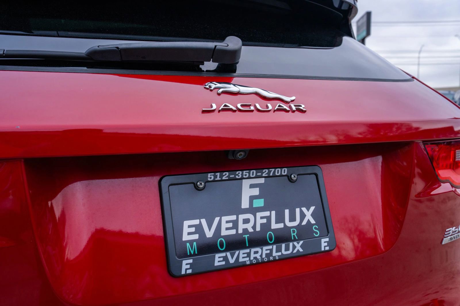 Used 2018 Jaguar F-PACE Premium image 29