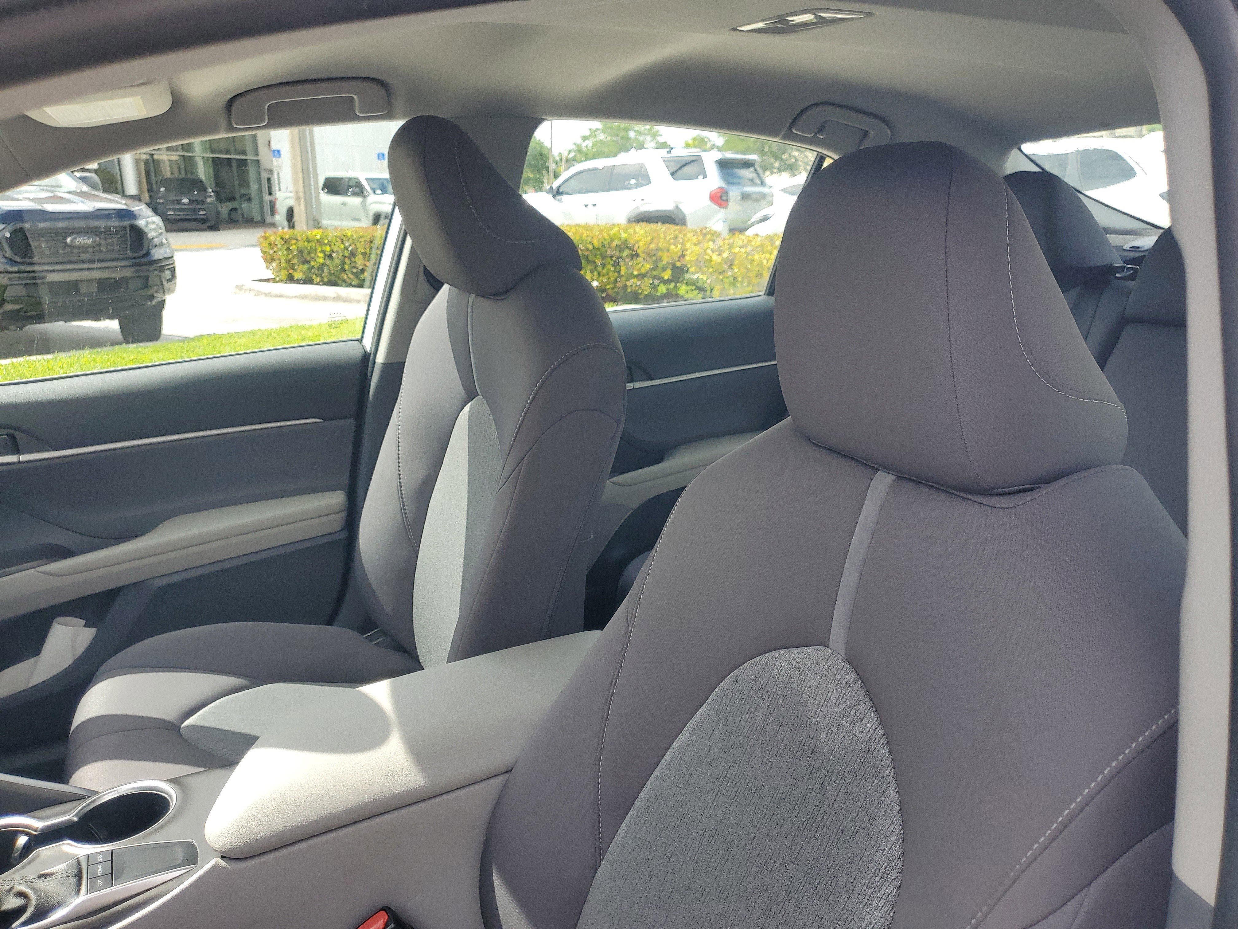 Used 2023 Toyota Camry LE FWD image 17