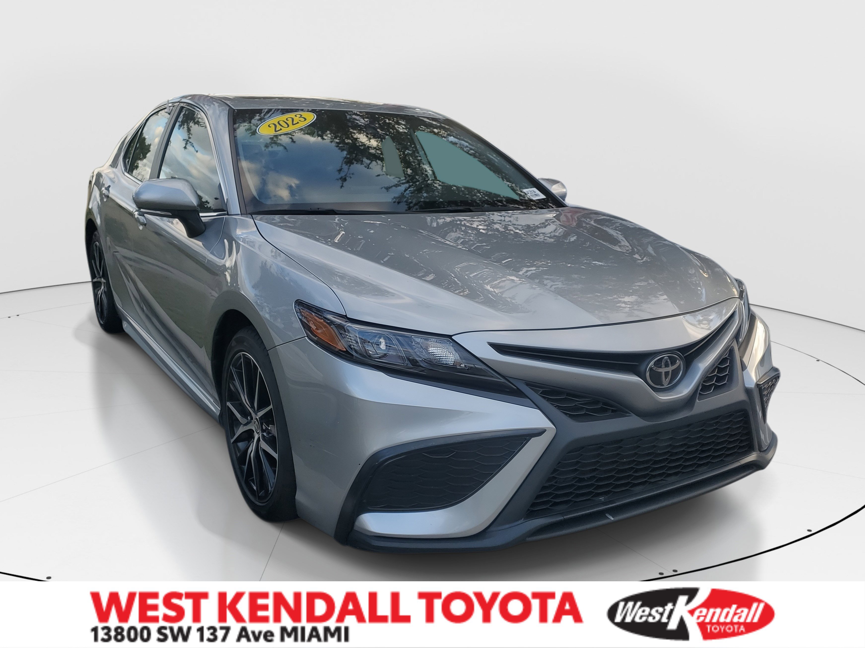 Used 2023 Toyota Camry SE
