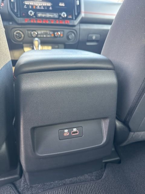 Certified 2025 Nissan Frontier PRO-4X image 13