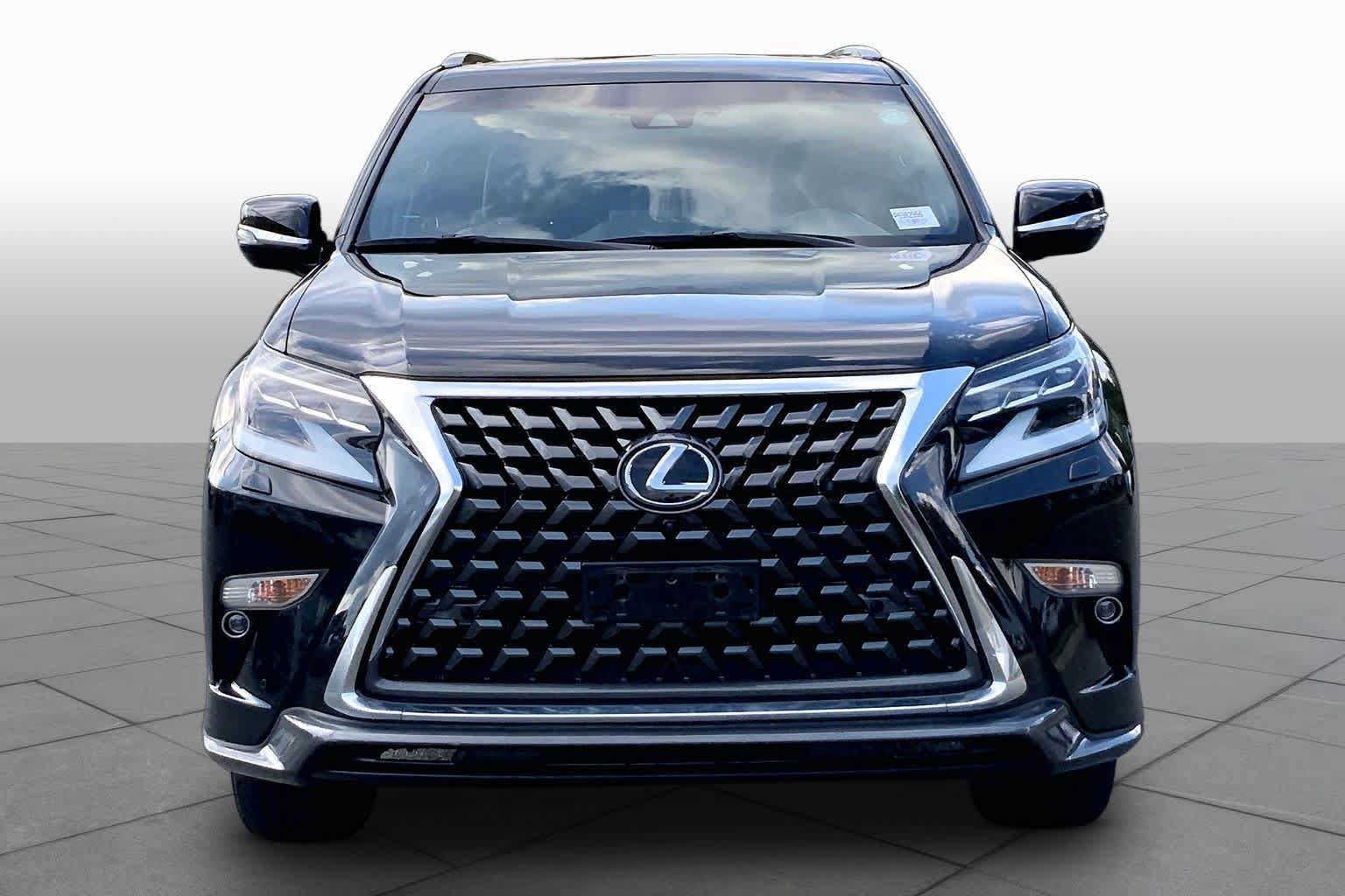Used 2023 Lexus GX 460 Luxury w/ Sport Design Package AWD/4WD image 4