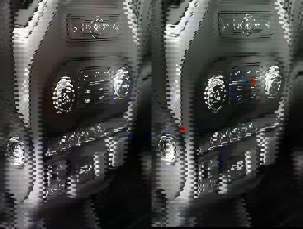 New 2026 GMC Sierra 2500 Pro w/ Convenience Package image 15