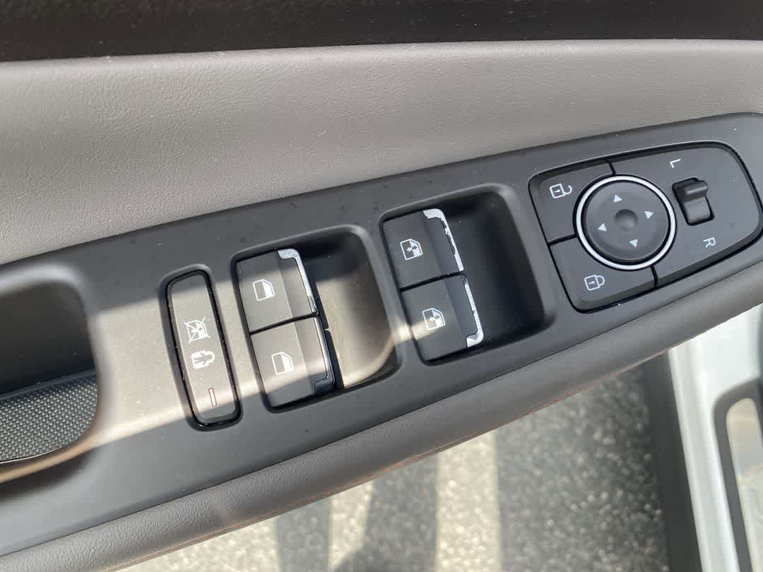 Used 2019 Hyundai Santa Fe Limited FWD image 13