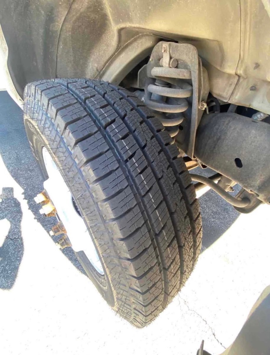 Used 2013 Ford E-450 and Econoline 450 Super Duty w/ PWR Locks & Windows Group RWD image 18
