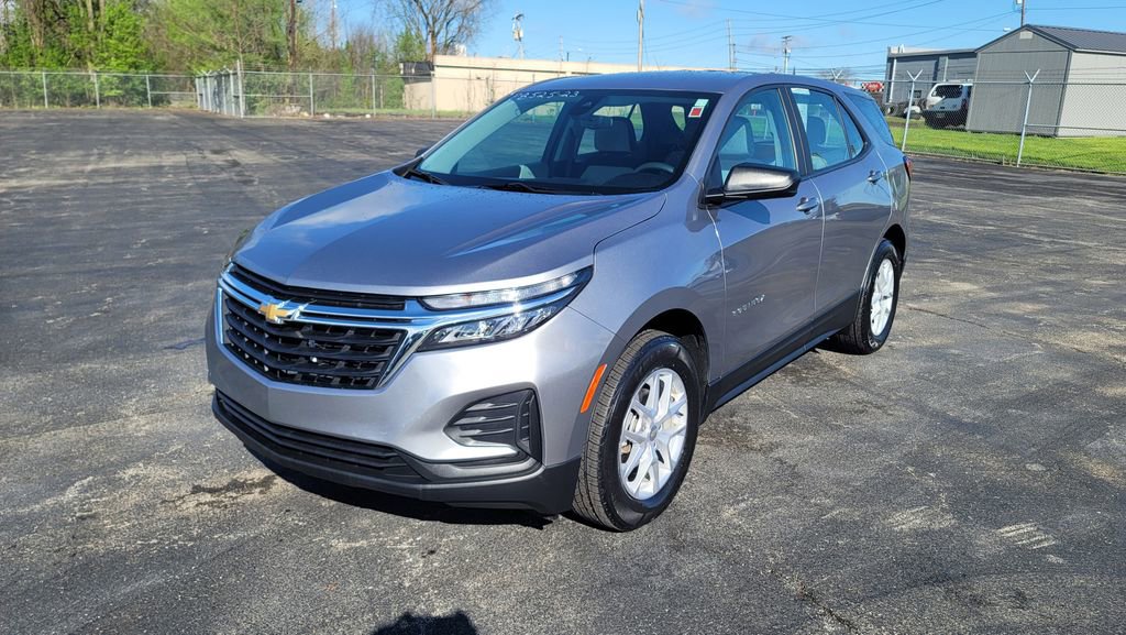 Used 2023 Chevrolet Equinox LS AWD/4WD image 5