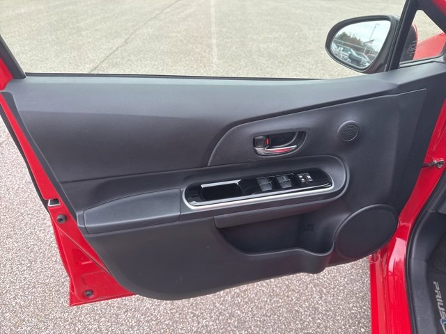 Used 2015 Toyota Prius C Two image 14