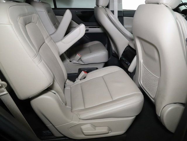 Certified 2023 Lincoln Aviator Reserve w/ Elements Package Plus image 34