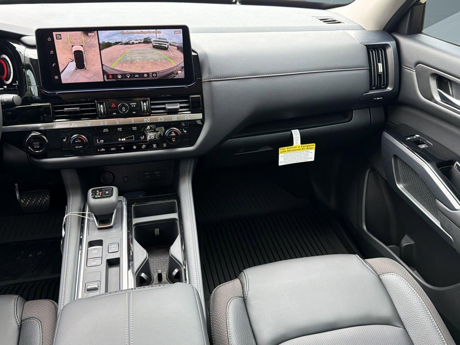 New 2026 Nissan Pathfinder SL image 27