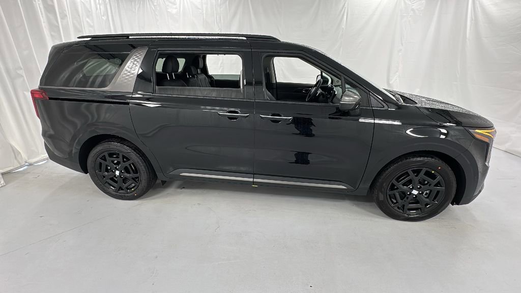 New 2026 Kia Carnival SX image 2