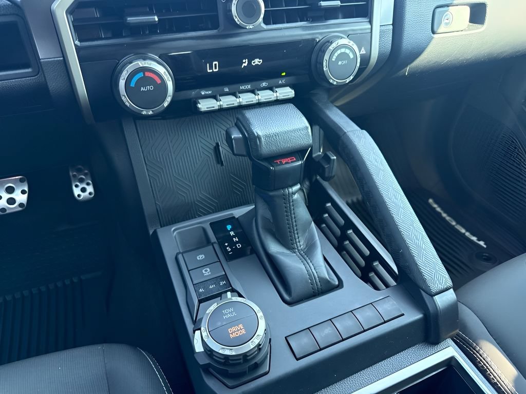 Used 2024 Toyota Tacoma TRD Sport AWD/4WD image 13
