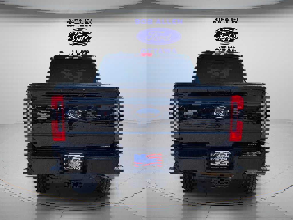 Used 2023 Ford F250 XLT w/ XLT Premium Package AWD/4WD image 12