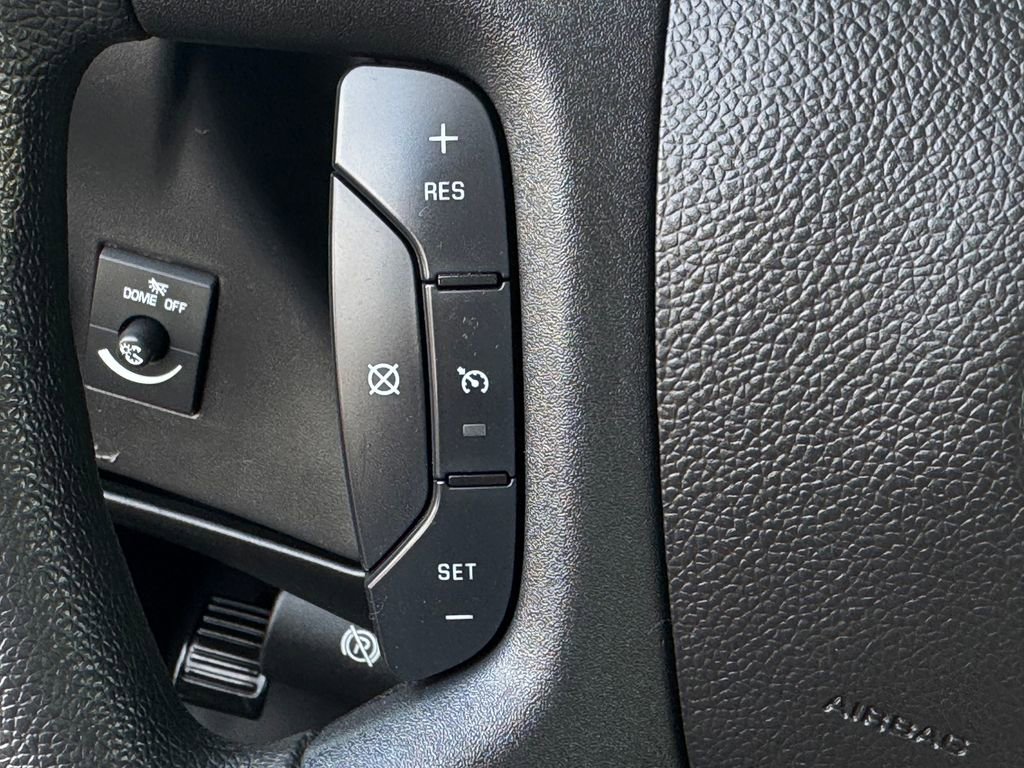 Used 2017 Chevrolet Express 2500 image 22