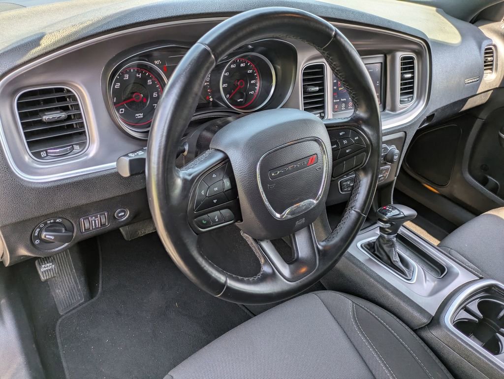 Used 2022 Dodge Charger SXT image 13