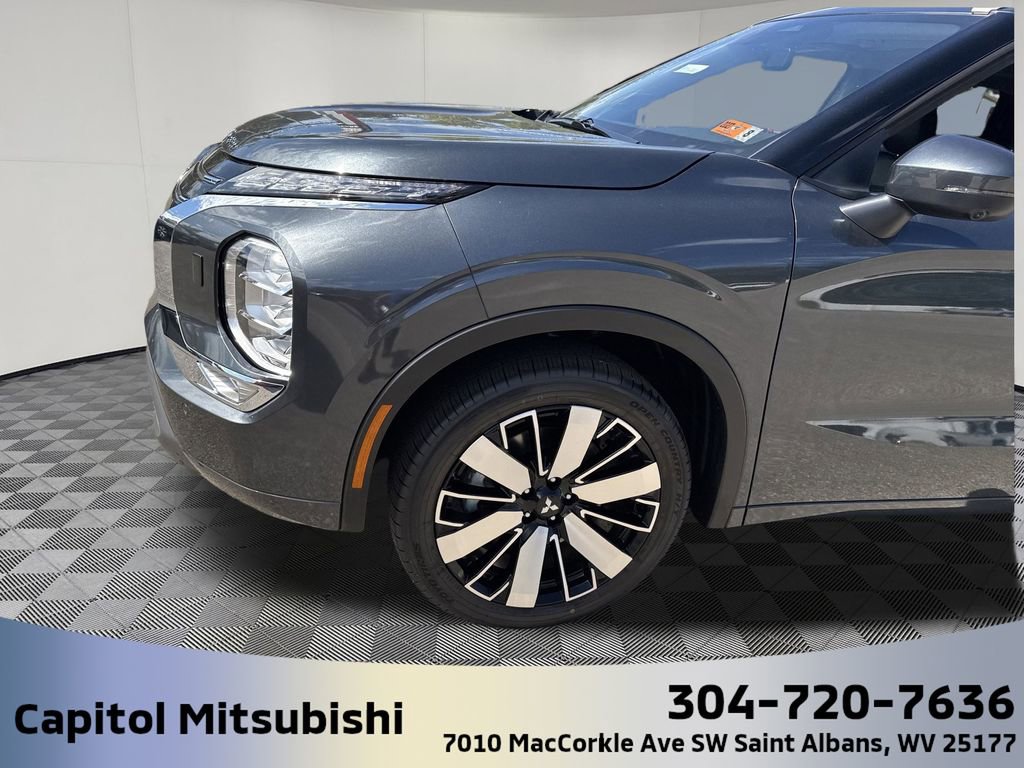 New 2025 Mitsubishi Outlander SEL image 10