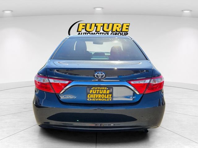 Used 2017 Toyota Camry LE image 5