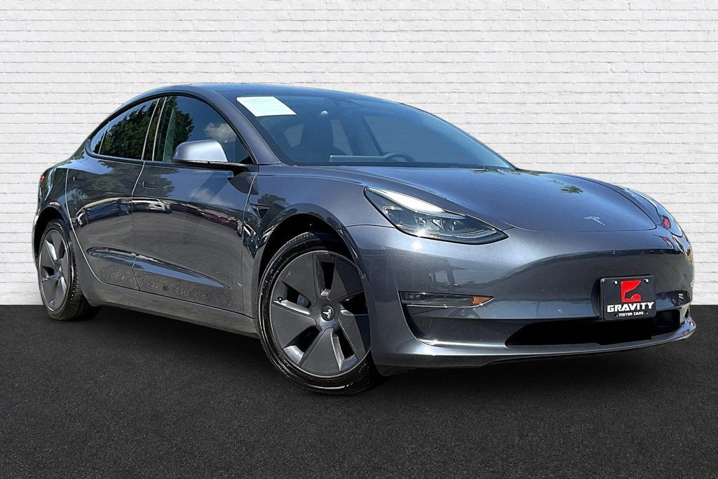 Used 2022 Tesla Model 3 Long Range AWD/4WD image 3