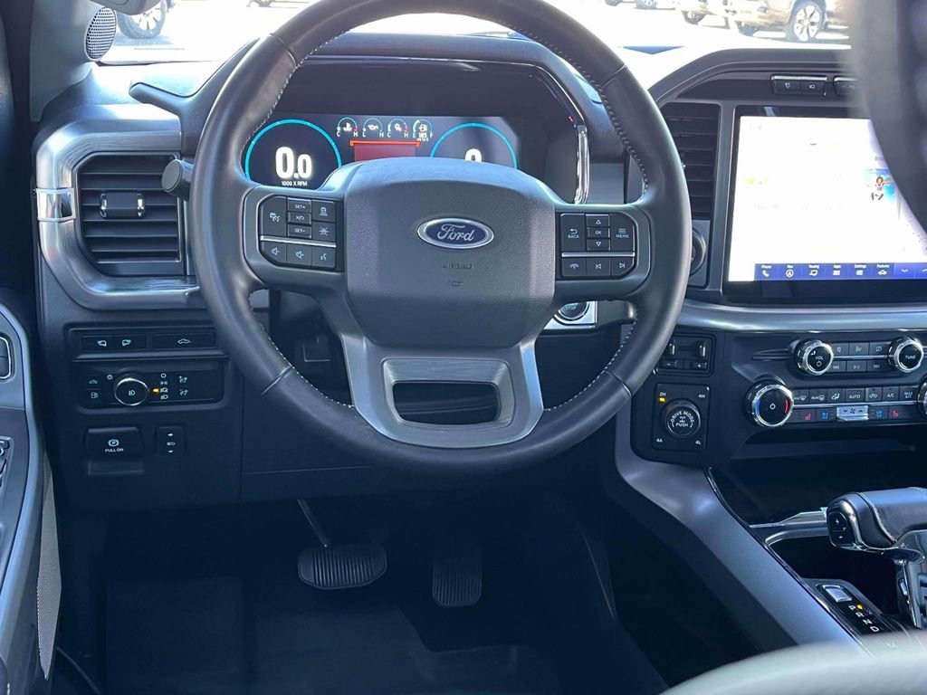 Used 2022 Ford F150 Lariat image 12