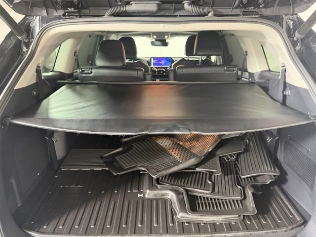 Used 2023 Toyota Highlander Limited AWD/4WD image 22