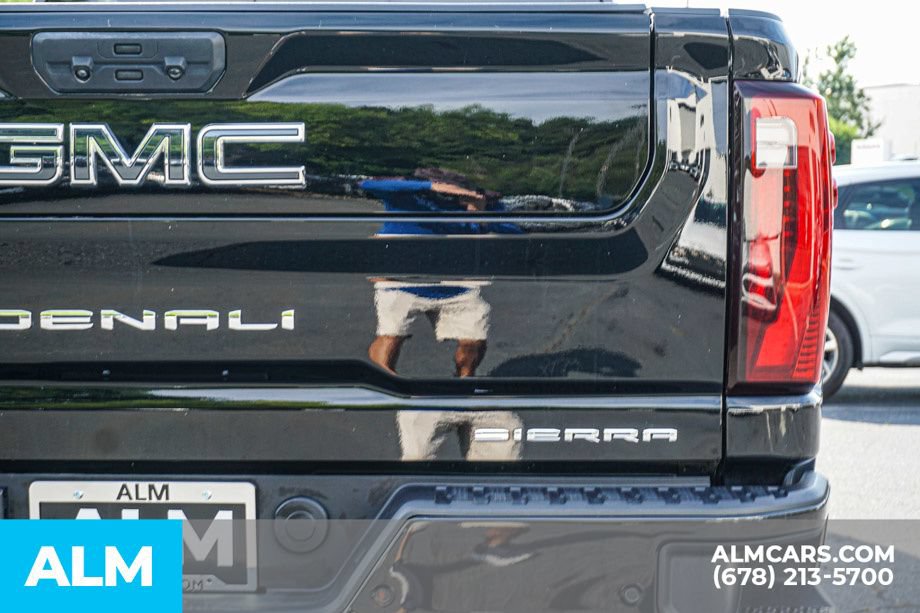 Used 2024 GMC Sierra 3500 Denali Ultimate AWD/4WD image 12