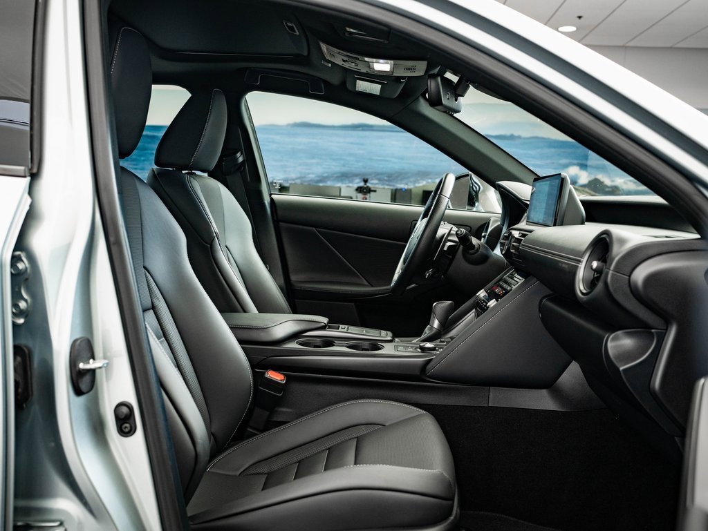 Certified 2024 Lexus IS 350 F Sport image 24