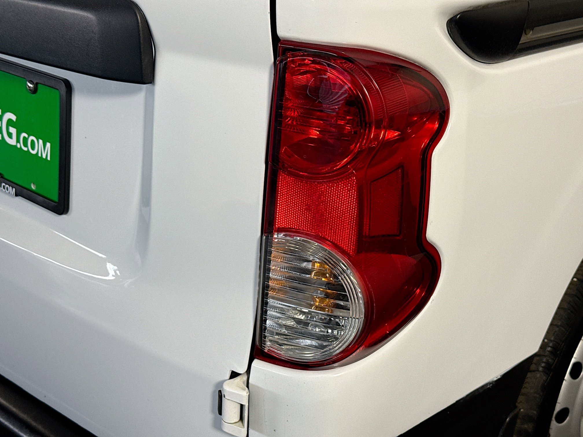 Used 2020 Nissan NV200 S image 30