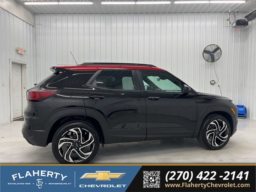 New 2026 Chevrolet TrailBlazer RS w/ Driver Confidence Package FWD image 2