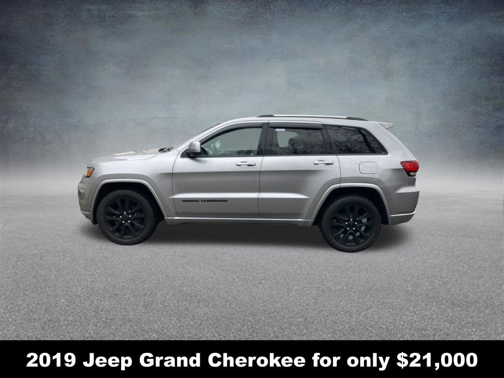 Used 2019 Jeep Grand Cherokee Altitude image 2