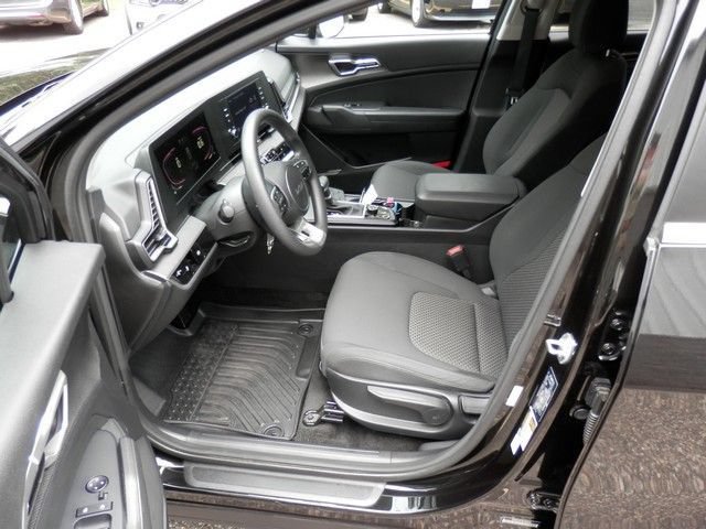 Used 2023 Kia Sportage LX AWD/4WD image 17