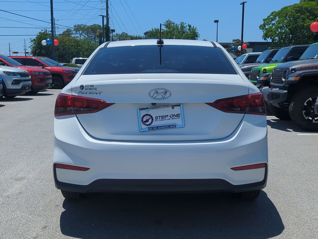 Used 2019 Hyundai Accent SEL FWD image 6