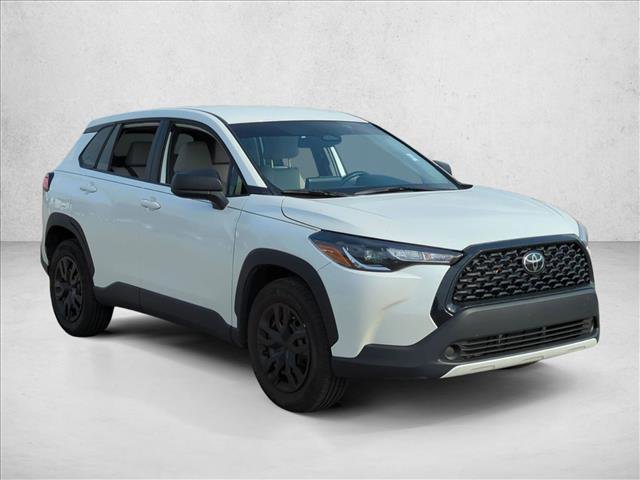 Used 2025 Toyota Corolla Cross L video 3