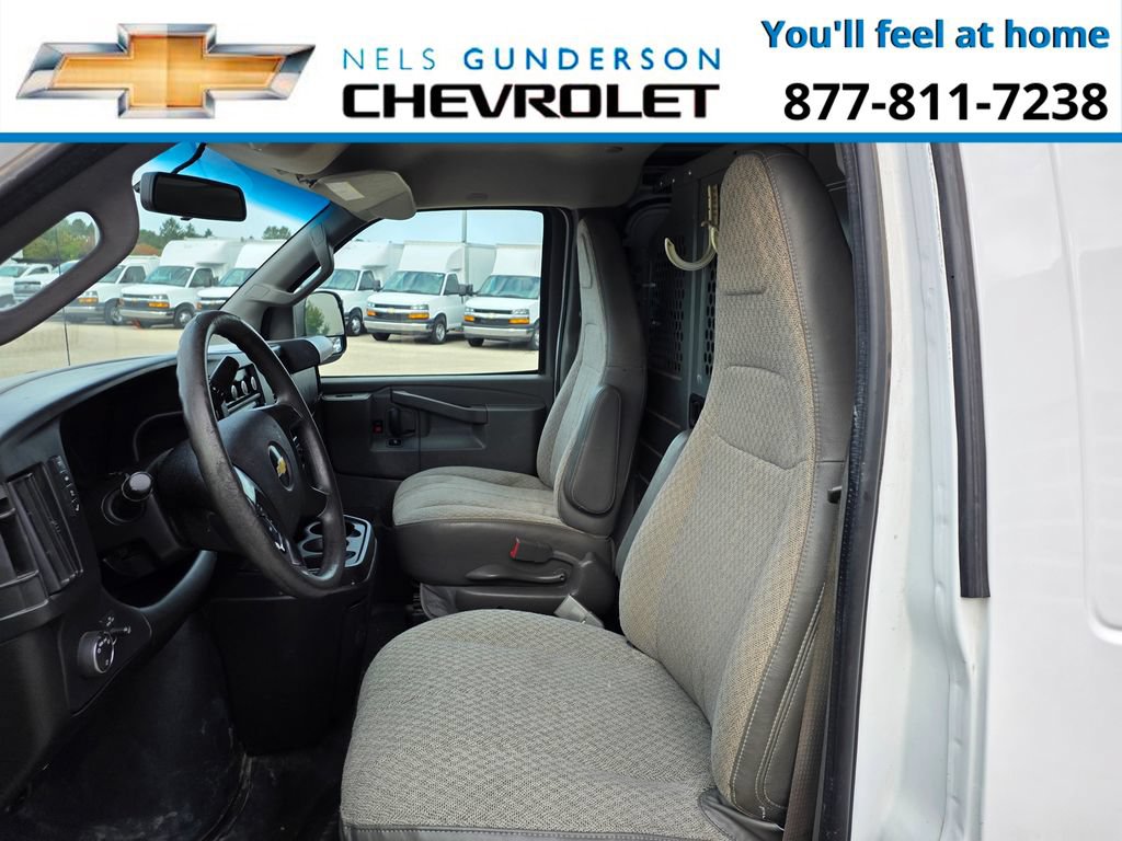 Used 2016 Chevrolet Express 3500 RWD image 17