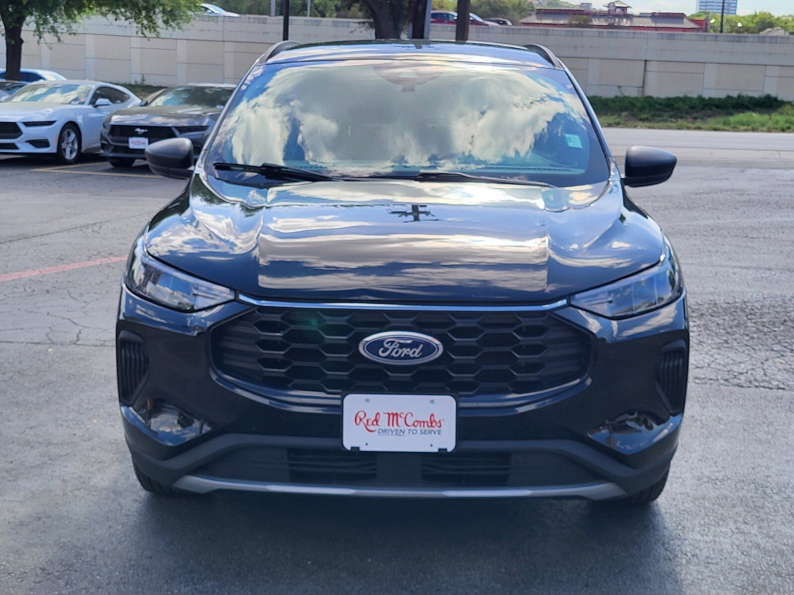 Used 2025 Ford Escape ST-Line FWD image 8