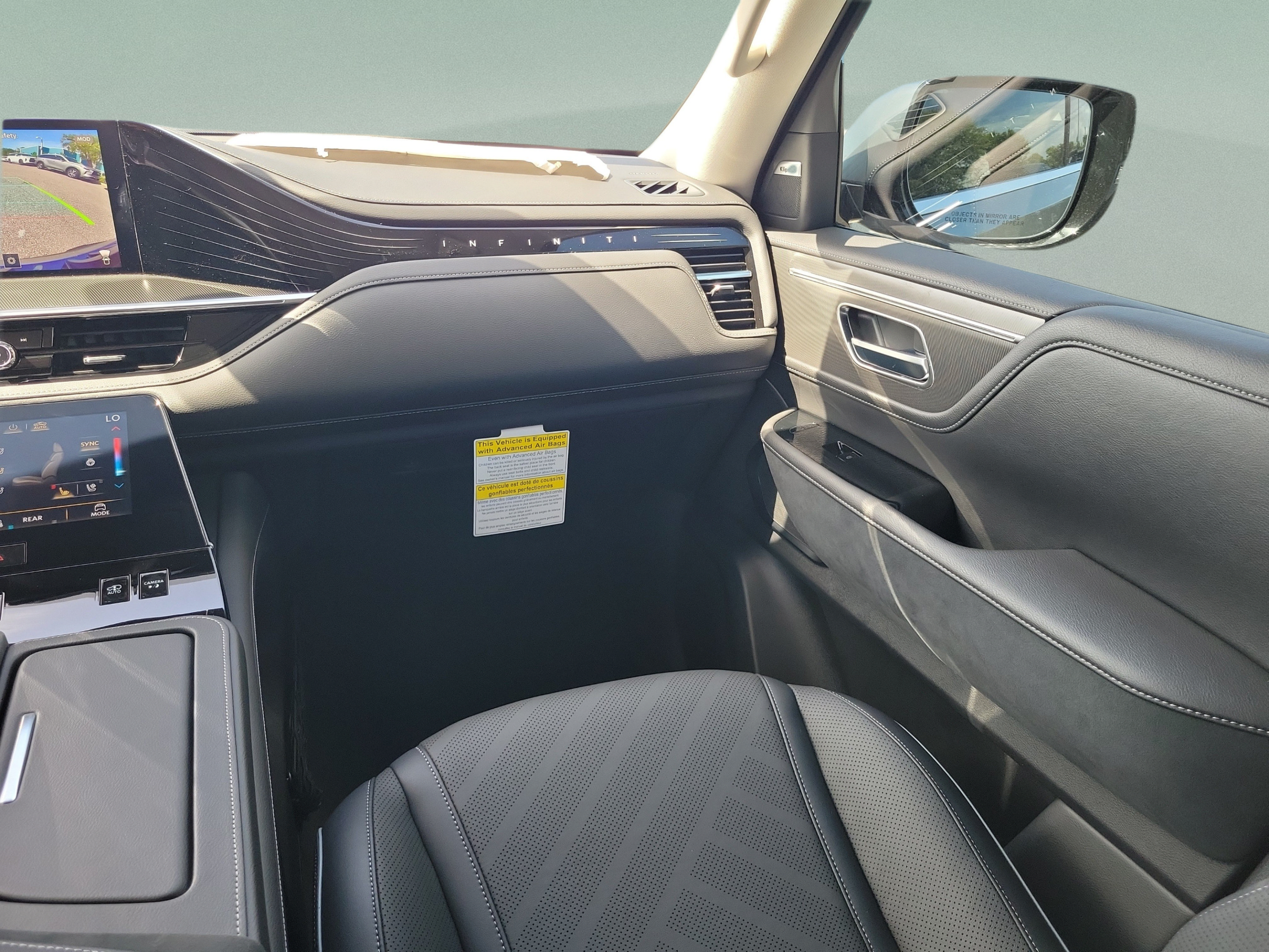 New 2027 INFINITI QX80 Luxe w/ Cargo Package RWD image 8