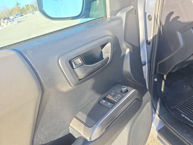 Used 2018 Toyota Tacoma SR5 image 48